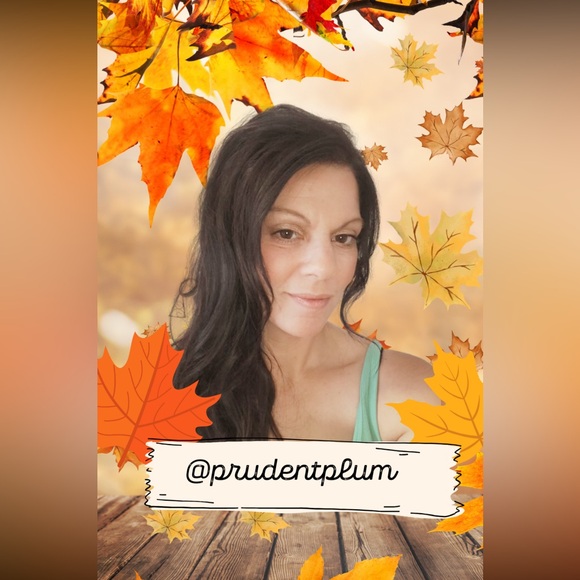 11/13/25 The Theme Team Gathered in Gratitude! - Picture 7 of 13